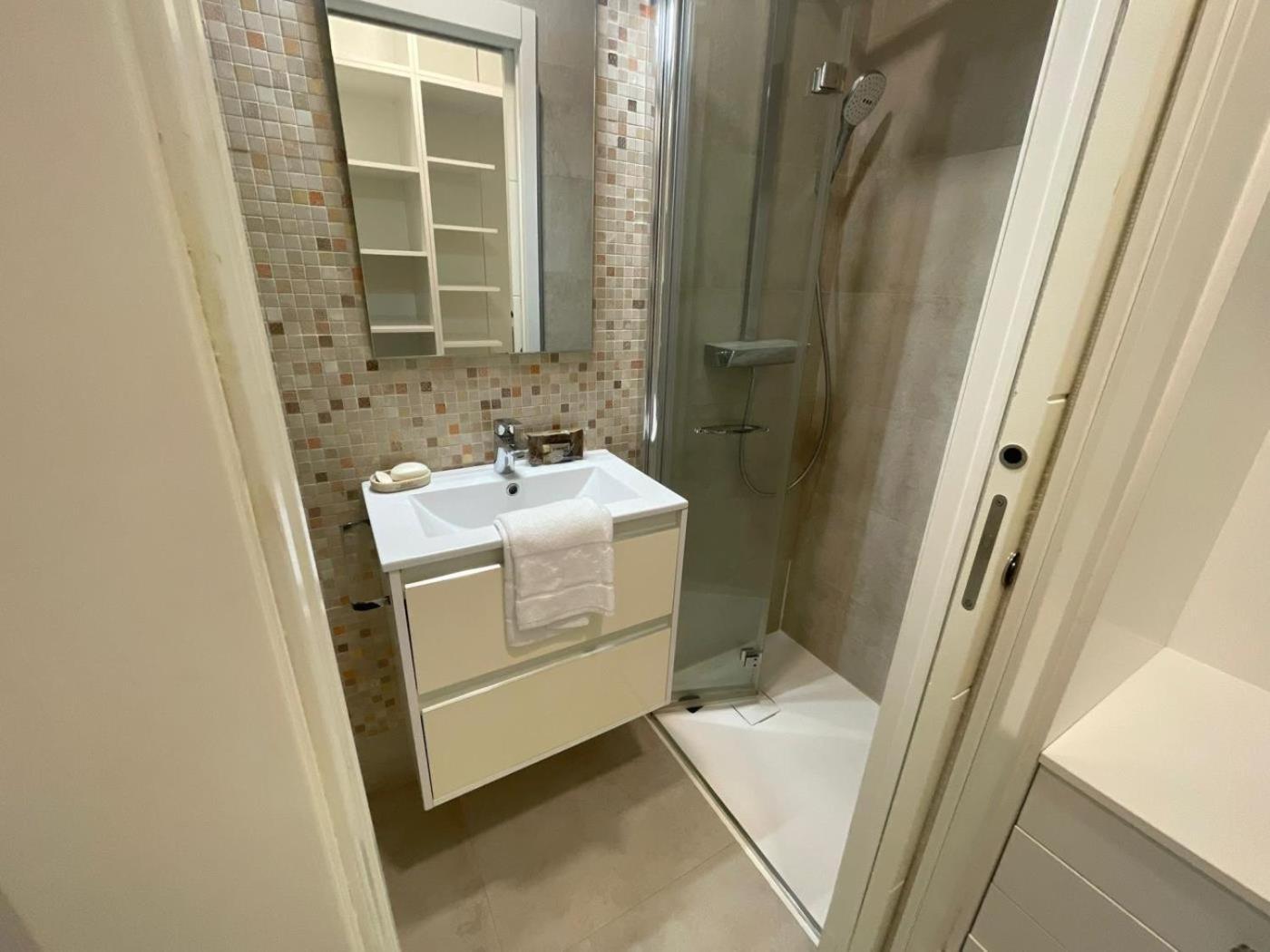 Apartamento Nuevo! Piso En Pleno Centro Santander Exterior foto